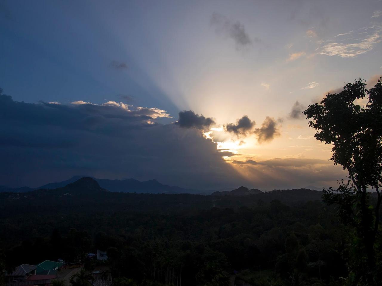 Edakkal Hermitage Resorts Ambalavayal Extérieur photo